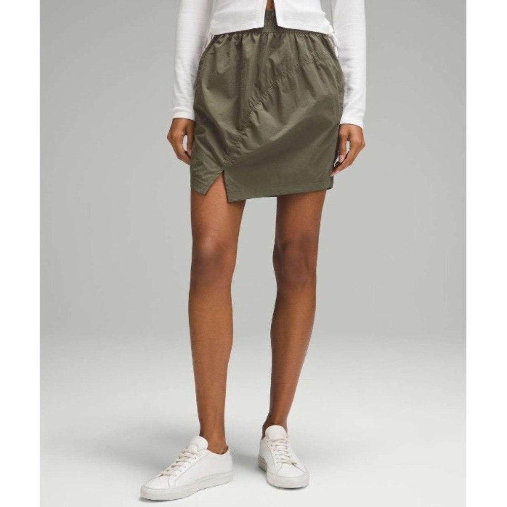 Lululemon High Rise Ruched Mini Skirt,‎ Large, Army Green, Athleisure Sporty